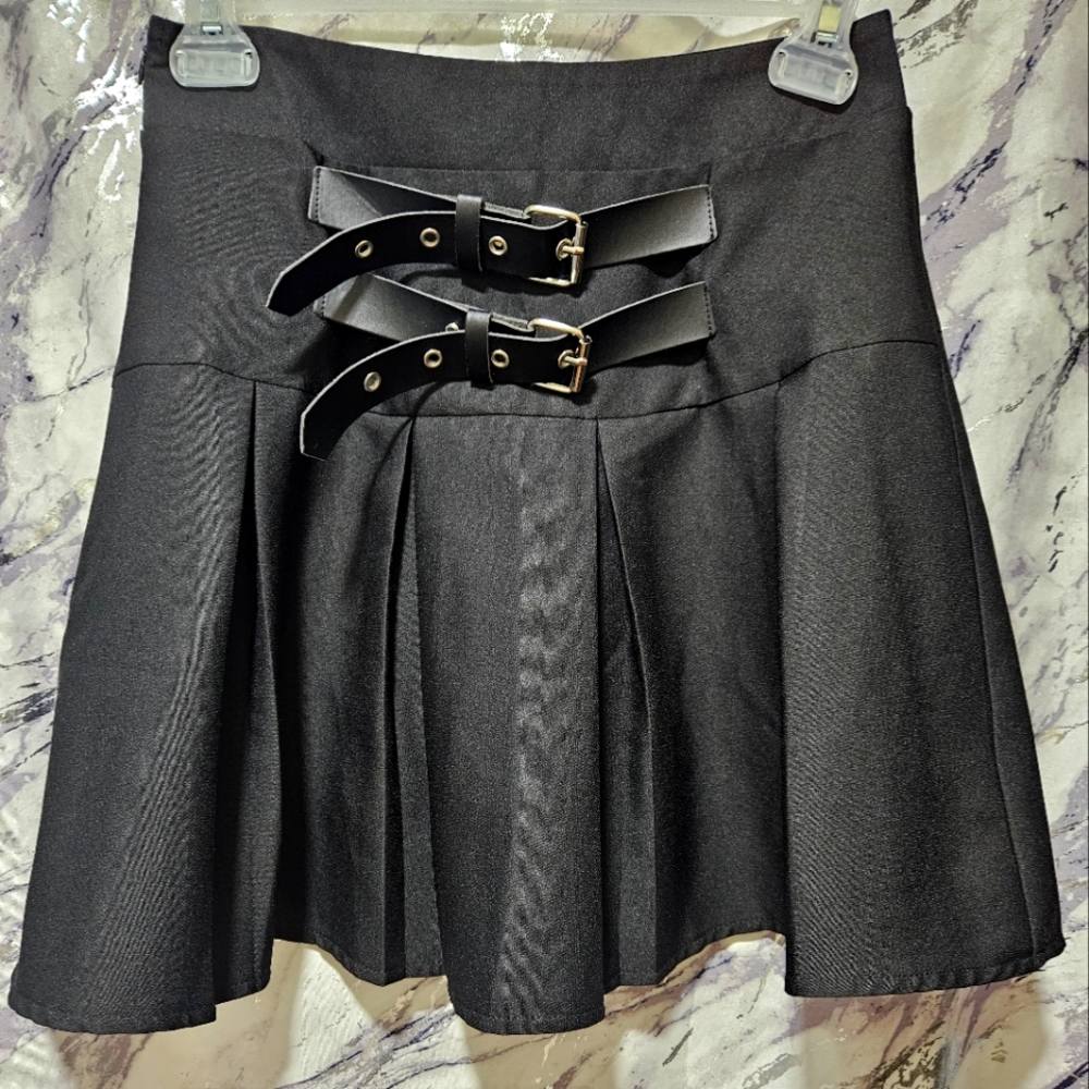 ❣️ROMWE Black Midi Skirt❣️